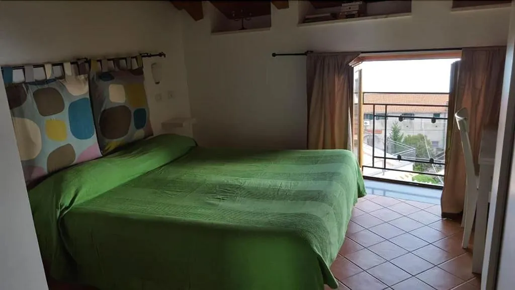 Room, Casa Falcone B&B, Naples