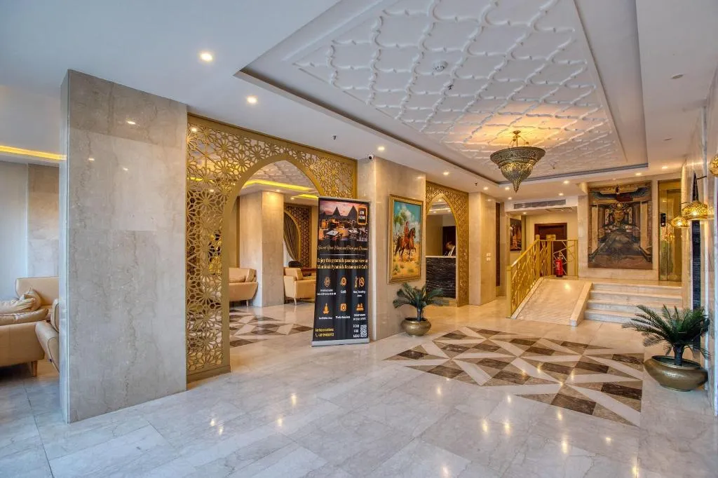 Lobby, Mamluk Pyramids Hotel, Cairo