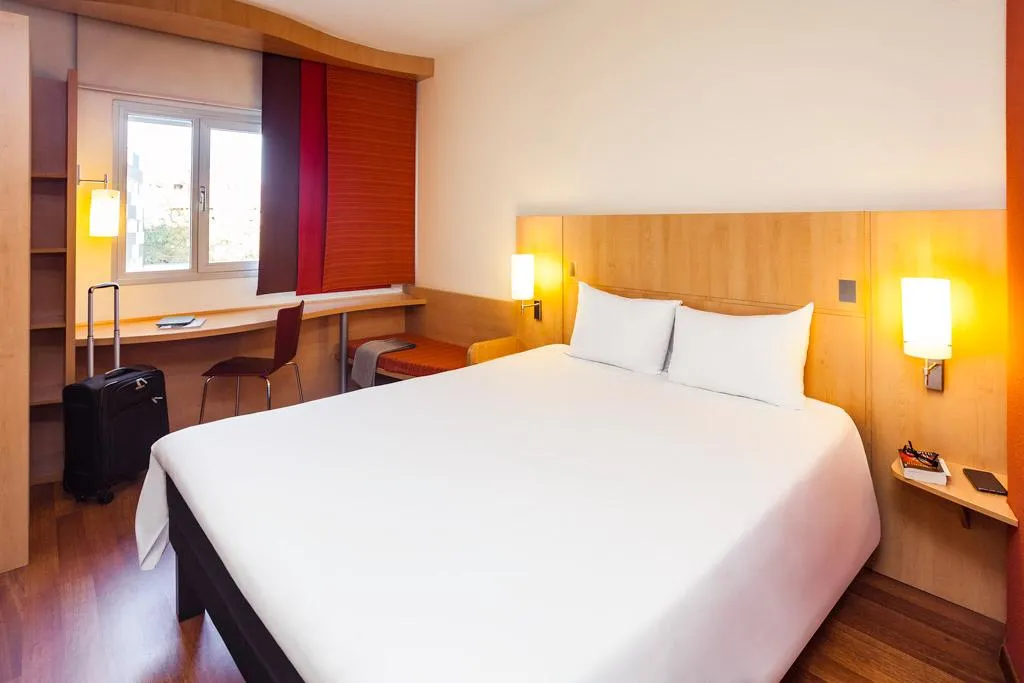DOUBLE STANDARD Room, Ibis Madrid Aeropuerto Barajas, Madrid
