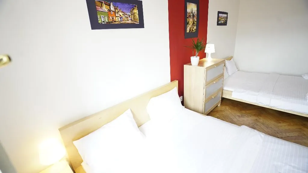 APARTMENT ONE BEDROOM ONE BATHROOM Room, Royal Road Residence, Prague