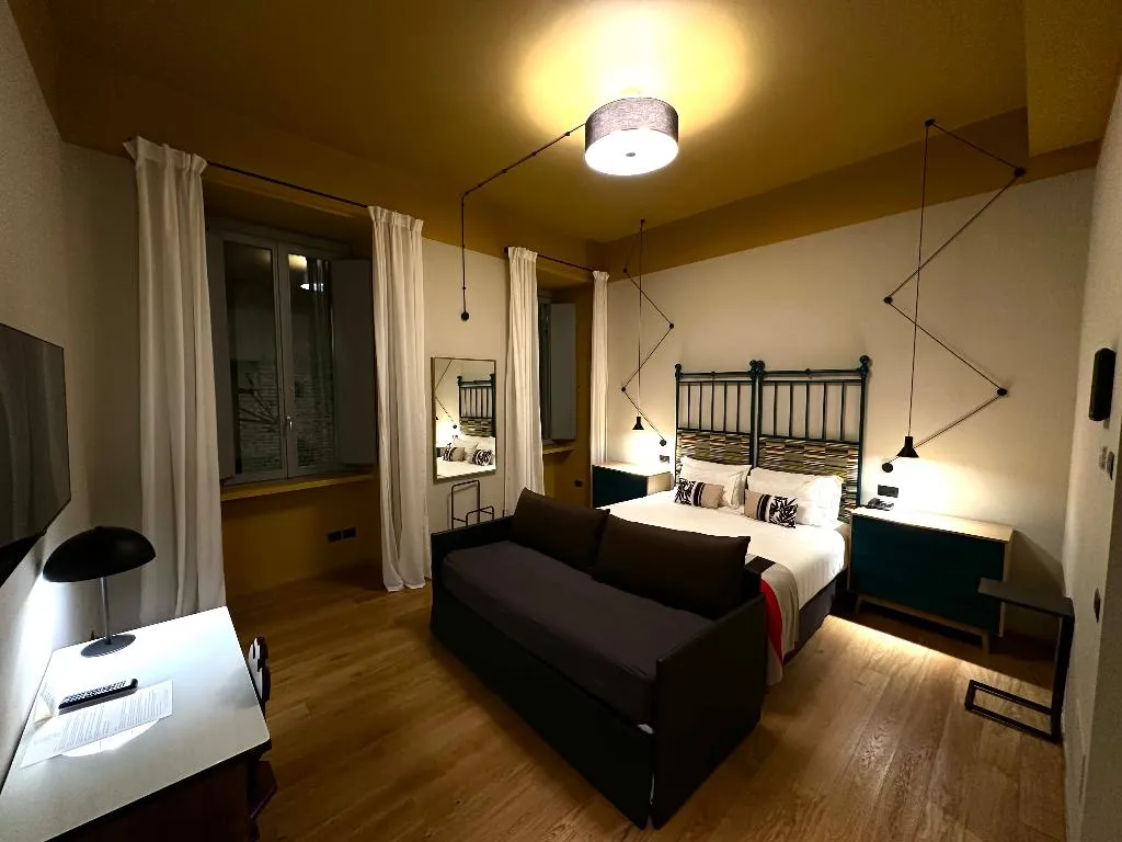 FAMILY ROOM LUXURY ONE BEDROOM Room, Priori Secret Garden, Perugia