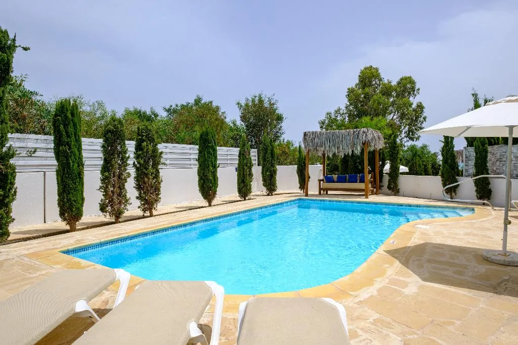 VILLA THREE BEDROOMS Room, Thalassines Villas, Cyprus