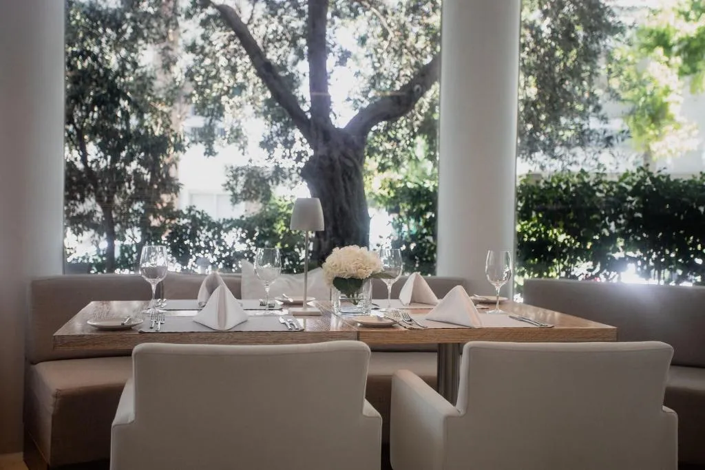 Restaurant, Alasia Hotel, Cyprus