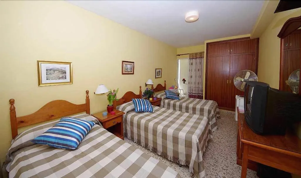 Room, Hostal Azahara Nerja, Costa Del Sol