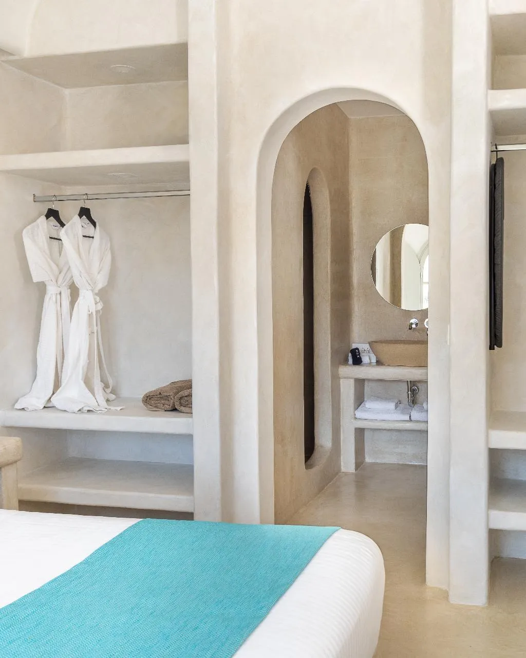 SUITE DELUXE SEA VIEW Room, Danae Suites, Santorini