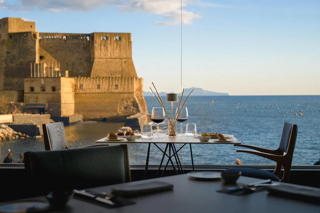 Restaurant, Royal Continental, Naples