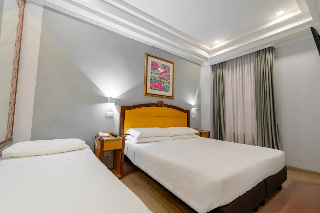 QUADRUPLE STANDARD Room, Oxford, Rome