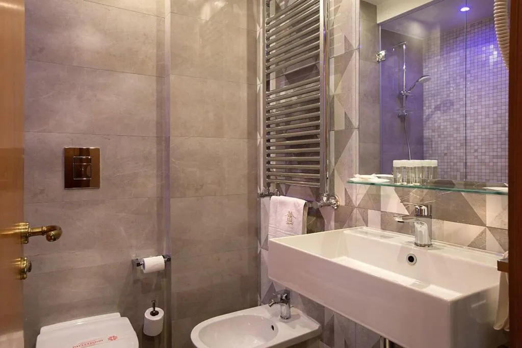 DOUBLE SUPERIOR Room, American Hotel, Naples