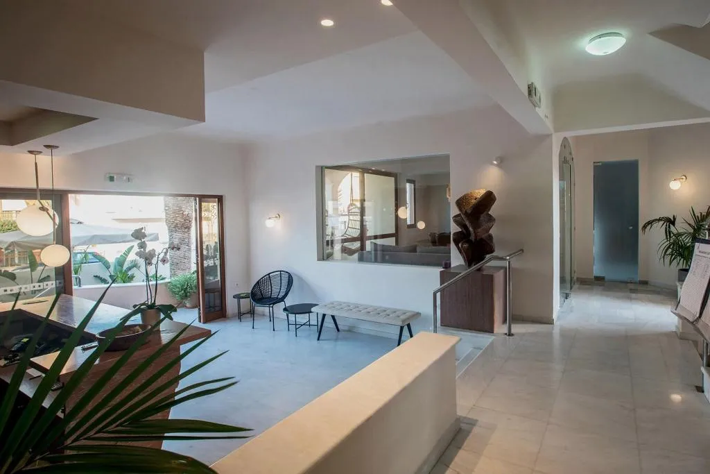 Lobby, Aristea, Crete