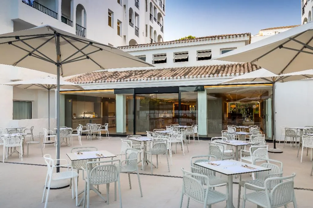 Terrace, Occidental Puerto Banús, Costa Del Sol