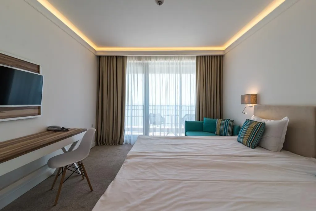 Room, HVD Nympha Adults Only, Varna