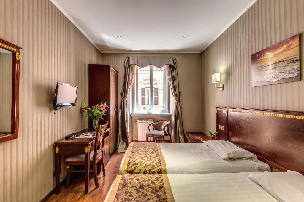 Room, B&B Drago d'Oro, Naples