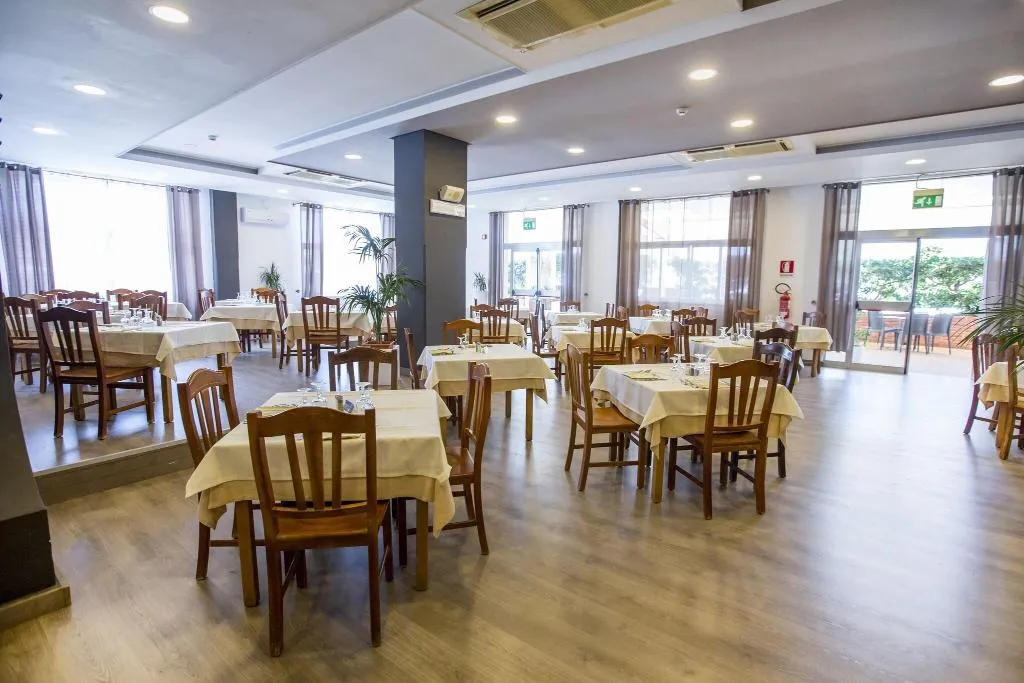 Restaurant, Hotel Tourist, Palermo