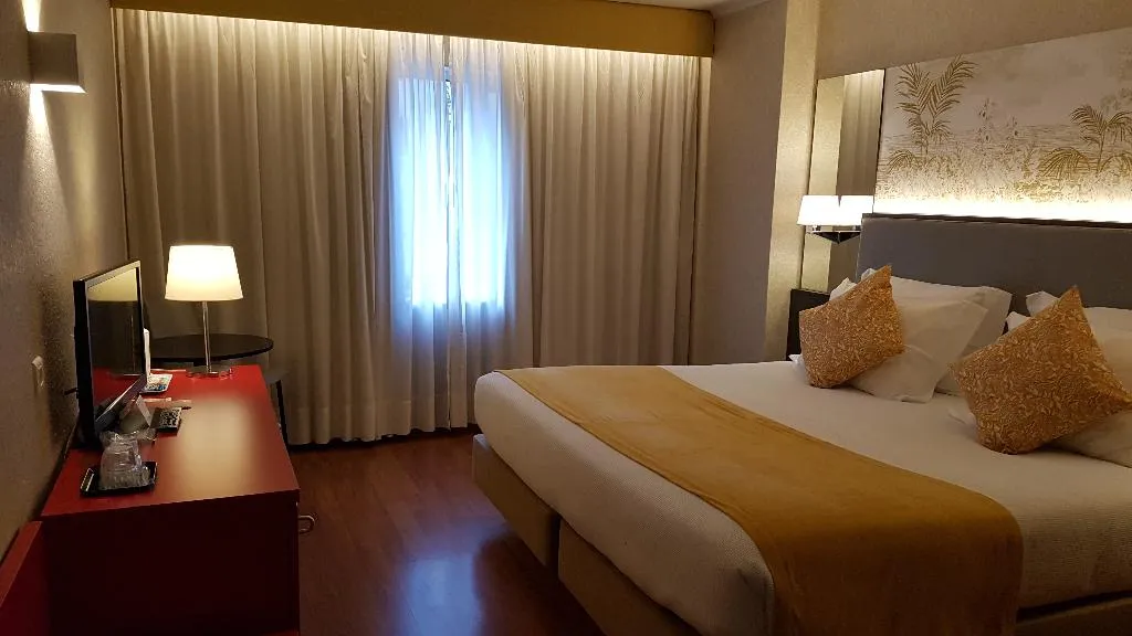Double or Twin STANDARD Room, 3K Madrid, Lisbon