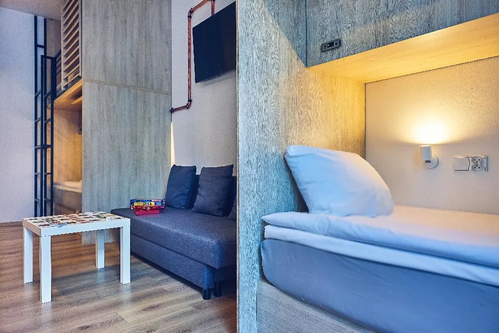 FAMILY ROOM CAPACITY 10 Room, Draggo House- Hostel, Krakow
