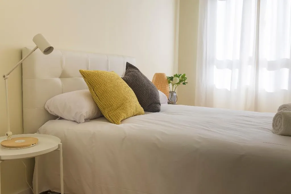 APARTMENT TWO BEDROOMS Room, HQ Rooms San Vicente, Valencia