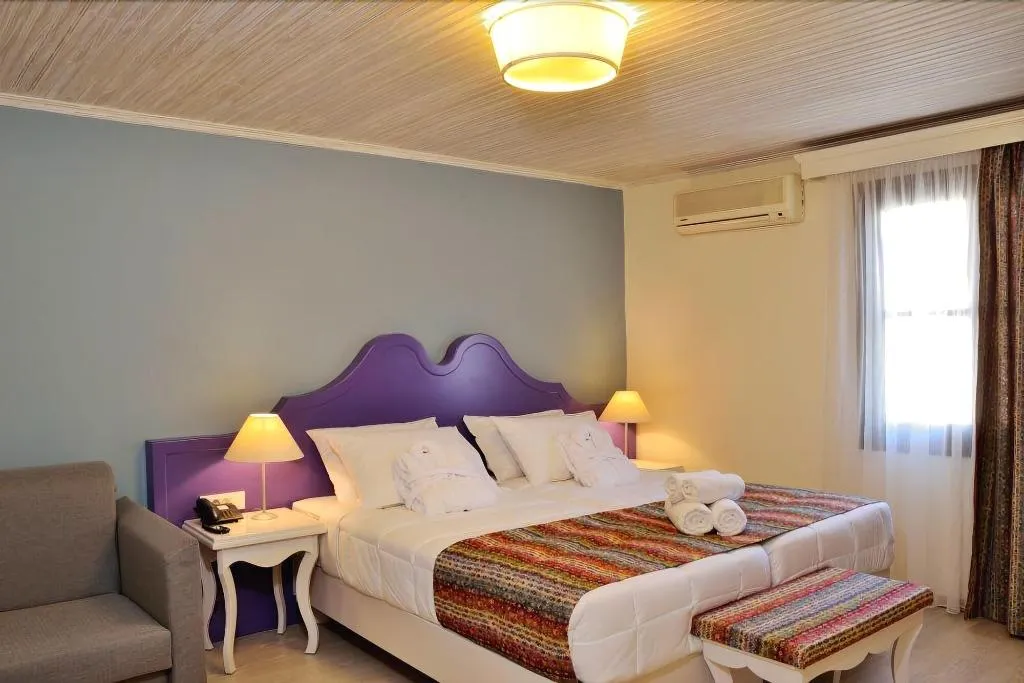 Room, Elia Palazzo, Crete