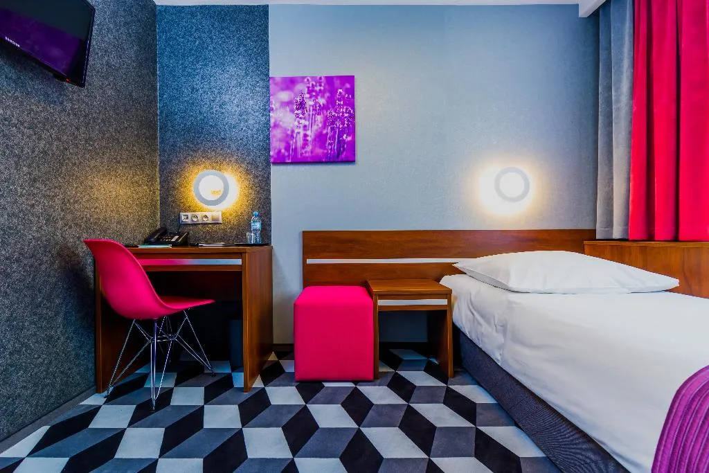 SINGLE CLASSIC Room, Wyspianski, Krakow