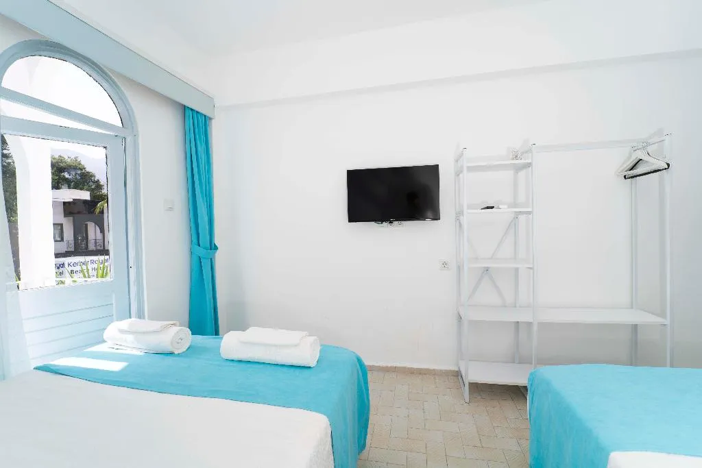 TRIPLE DELUXE WITH BALCONY Room, Kemer Royal Beach Hotel, Antalya