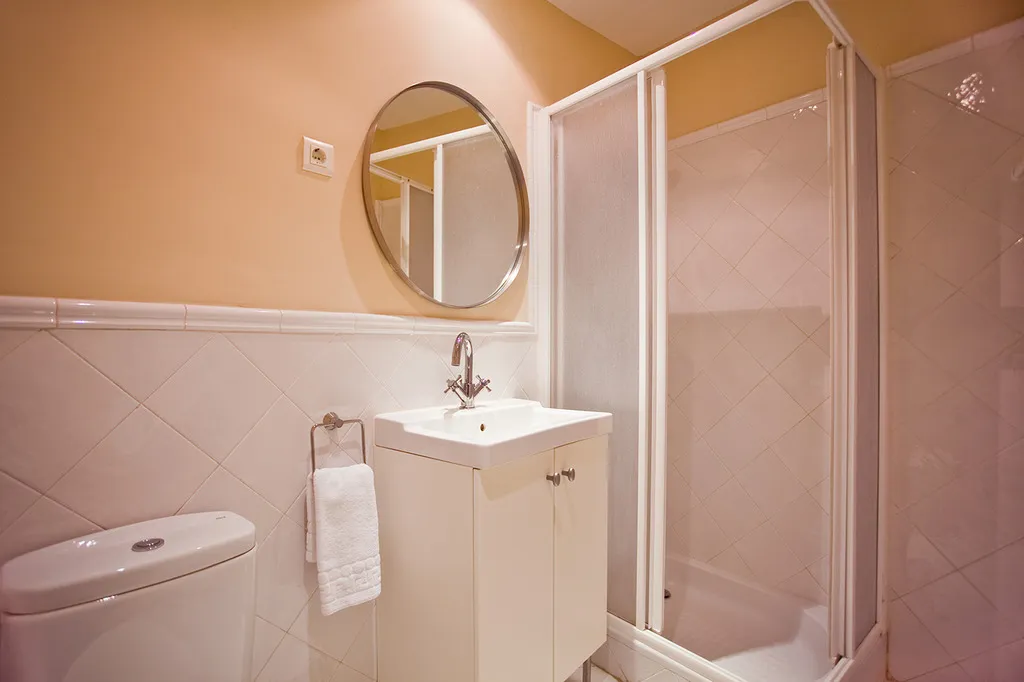 APARTMENT CAPACITY 2 ONE BEDROOM Room, Apartment in the Centre, Madrid