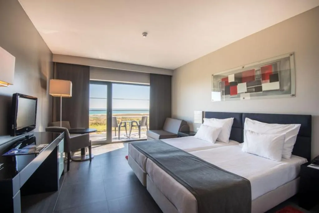 TWIN SEA VIEW Room, Vila Gale Lagos, Algarve