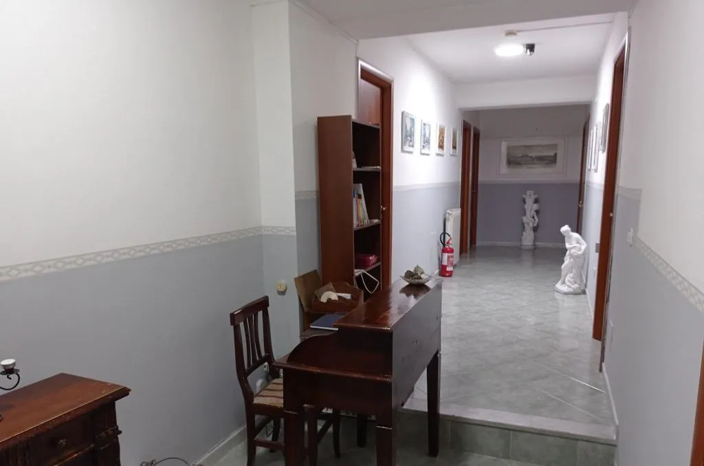 Lobby, Alloggio del Conte, Naples