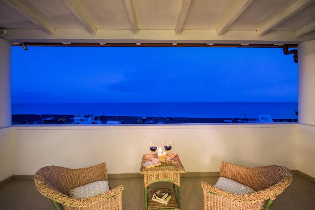 Terrace, Hotel Ossidiana Stromboli, Palermo