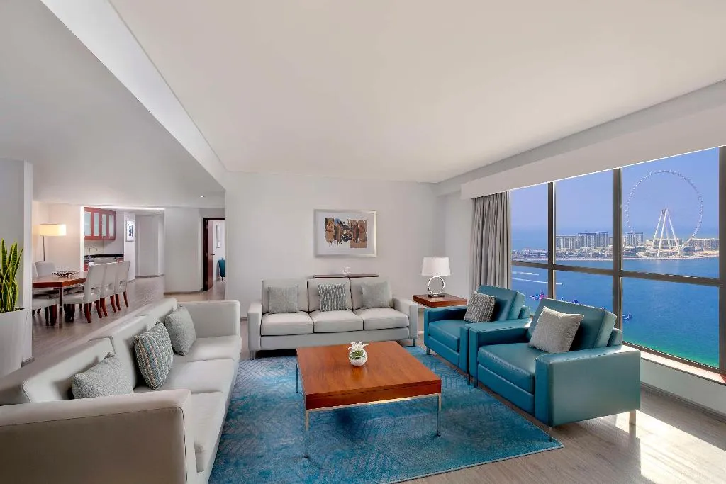 SUITE WITH VIEWS Room, Hilton Dubai The Walk, Dubai