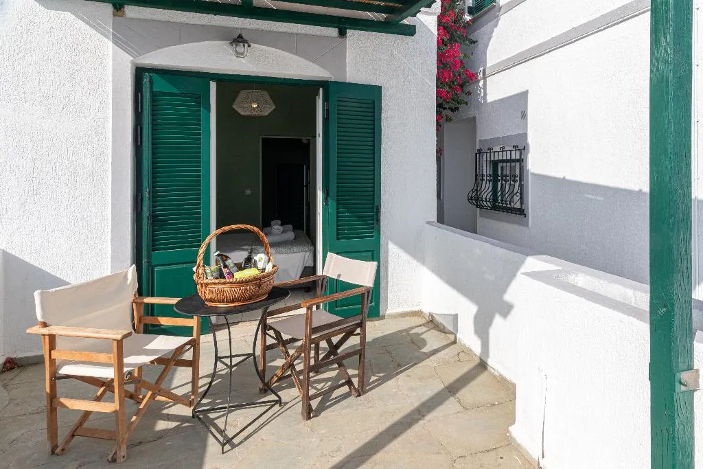SUITE SEA VIEW CAPACITY 3 Room, Triton Authentic Cretan Hotel, Crete