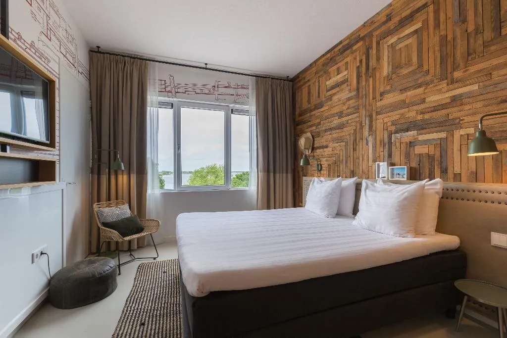 Double or Twin DELUXE Room, Leonardo Hotel Vinkeveen Amsterdam, Amsterdam