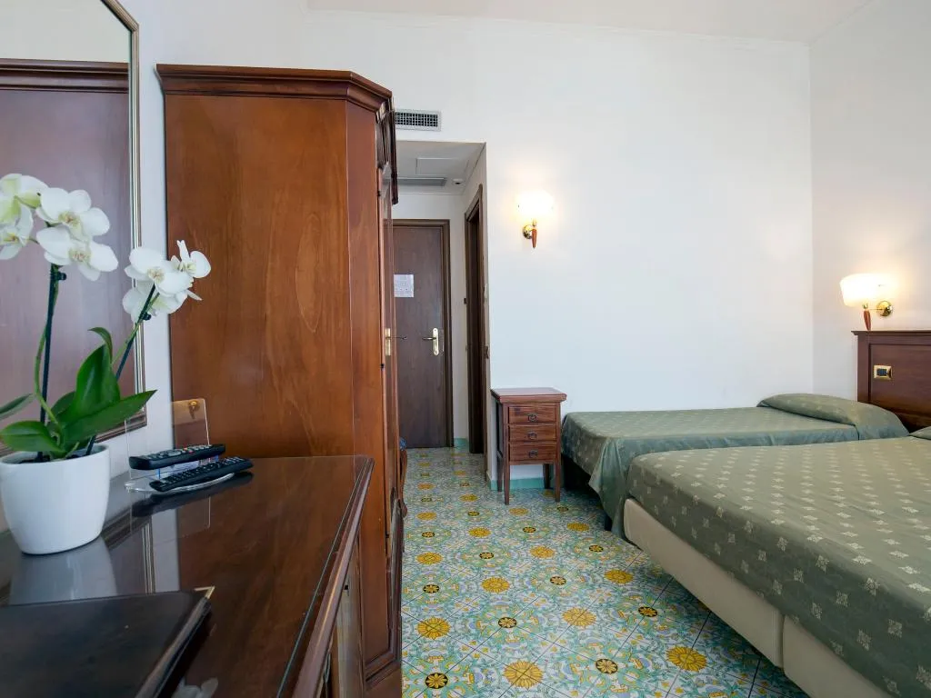 TRIPLE STANDARD Room, La Panoramica Hotel, Naples