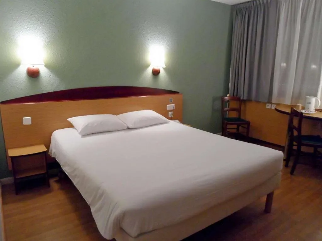 DOUBLE Accessible Room, Travelodge Barcelona del Vallès, Barcelona