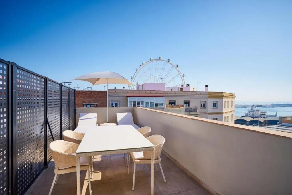 Room WITH TERRACE Room, Tandem Soho Suites, Costa Del Sol
