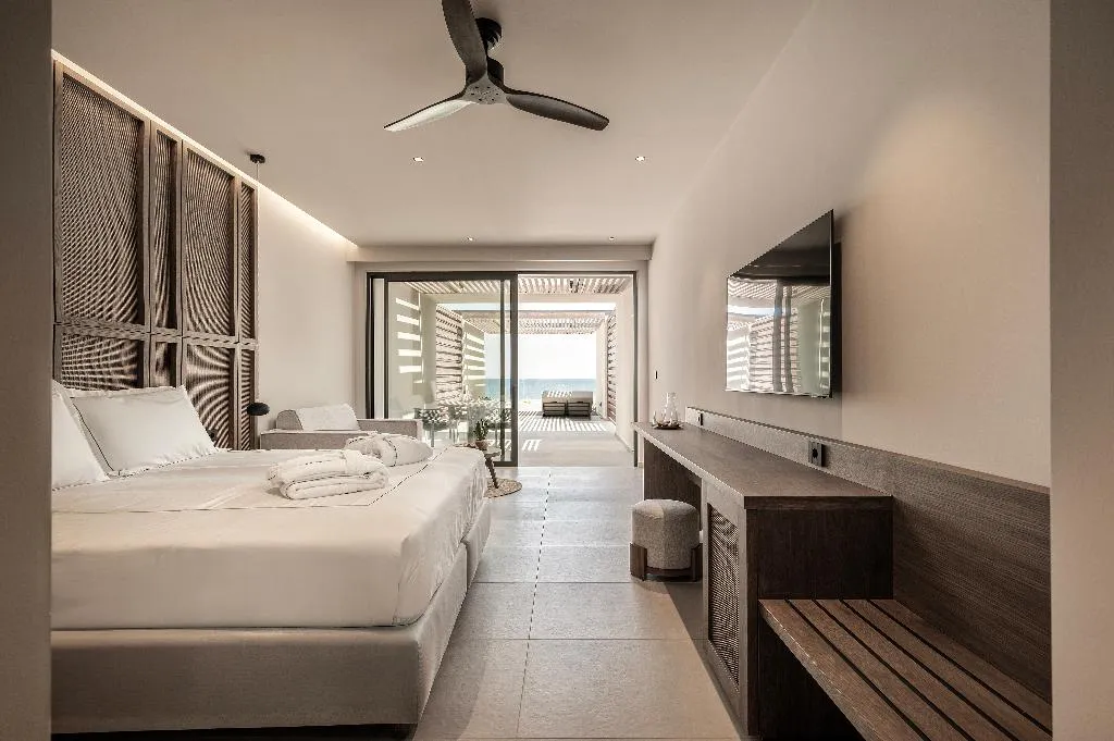SUITE DELUXE WITH PRIVATE POOL Room, Mosay Kos All Suite Hotel, Kos