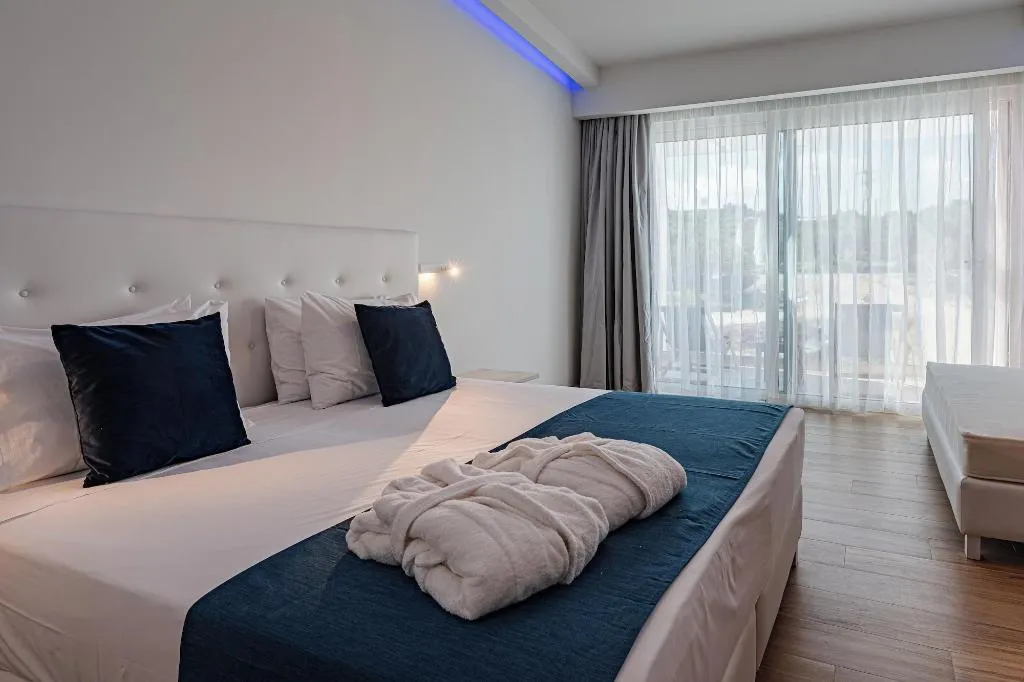 Room, Magique Bleu Suites, Zante