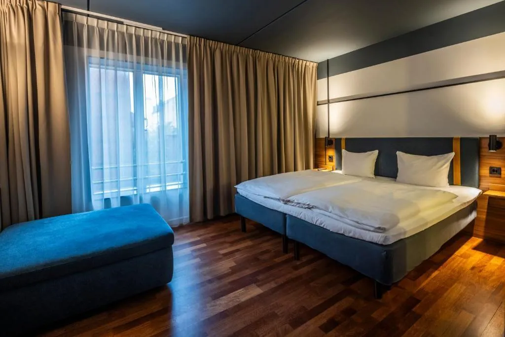 TRIPLE STANDARD Room, Comfort Hotel Vesterbro, Copenhagen