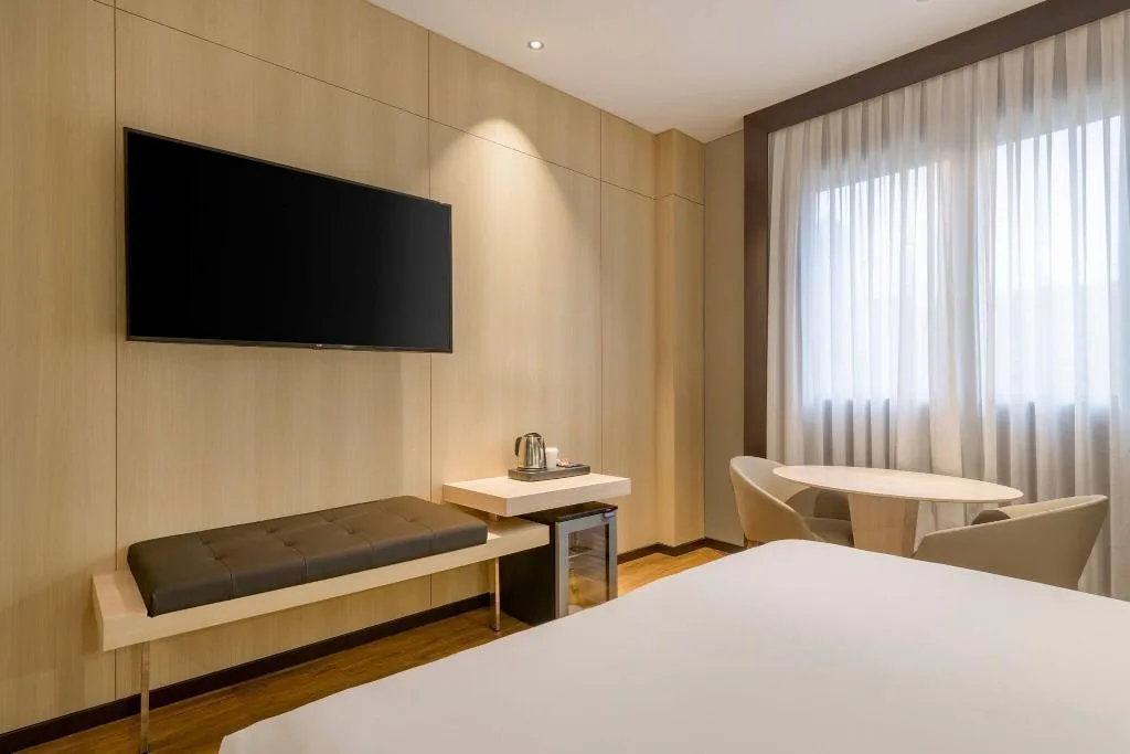 Room, AC Valencia, Valencia