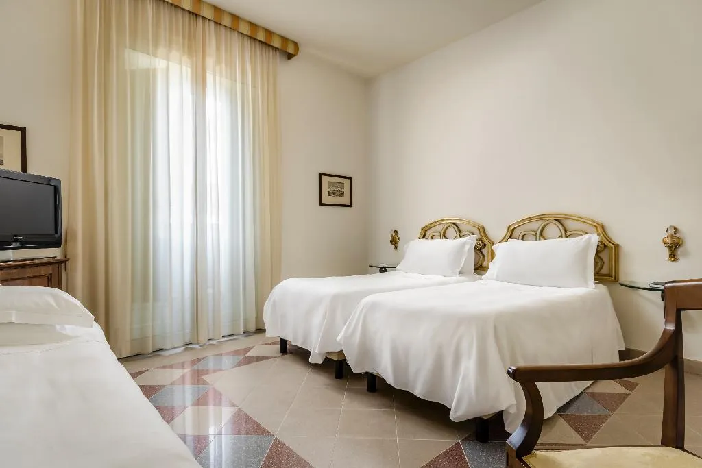 TRIPLE STANDARD Room, Eurostars Centrale Palace, Palermo