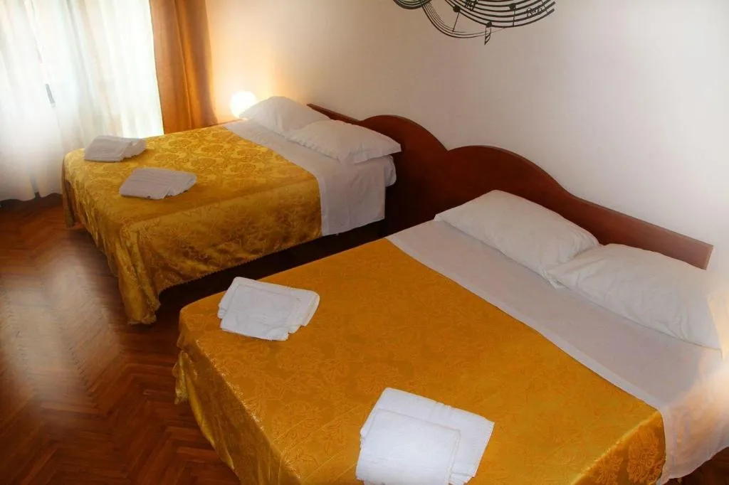 Room, Music Hotel, Milan