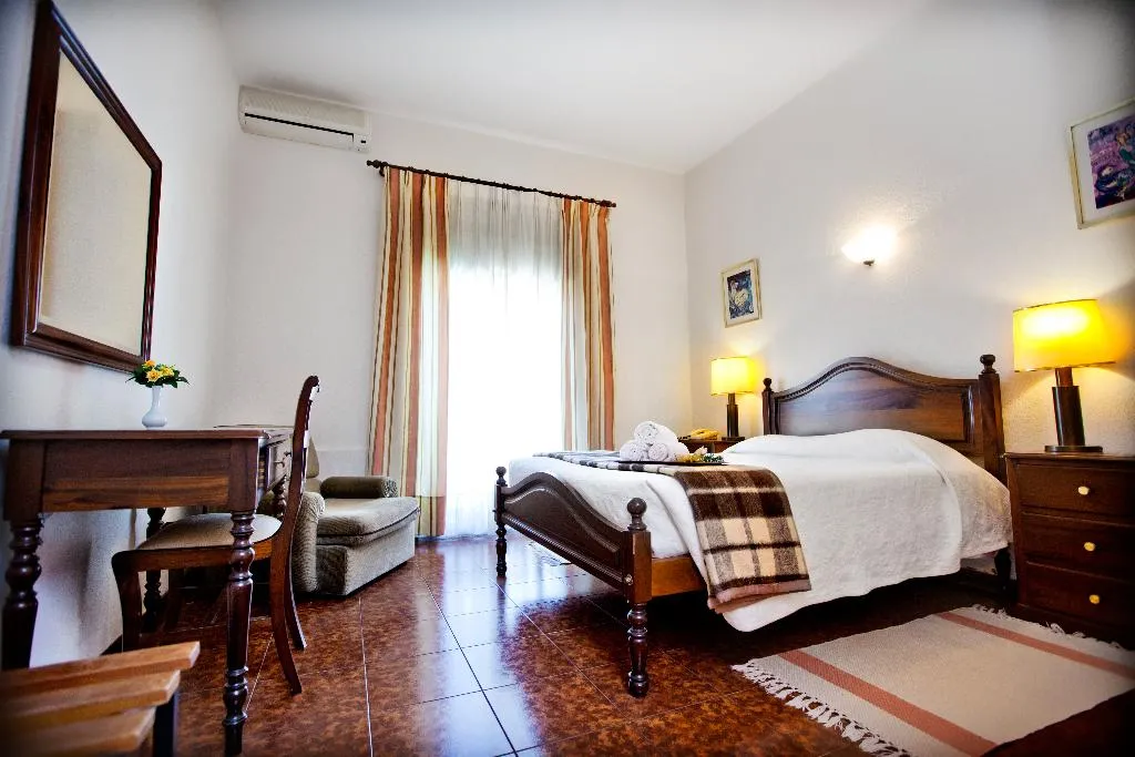 SINGLE STANDARD Room, Residencial Planalto, Porto