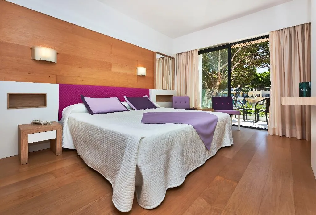 DOUBLE SINGLE USE WITH BALCONY Room, S'Entrador Playa, Majorca