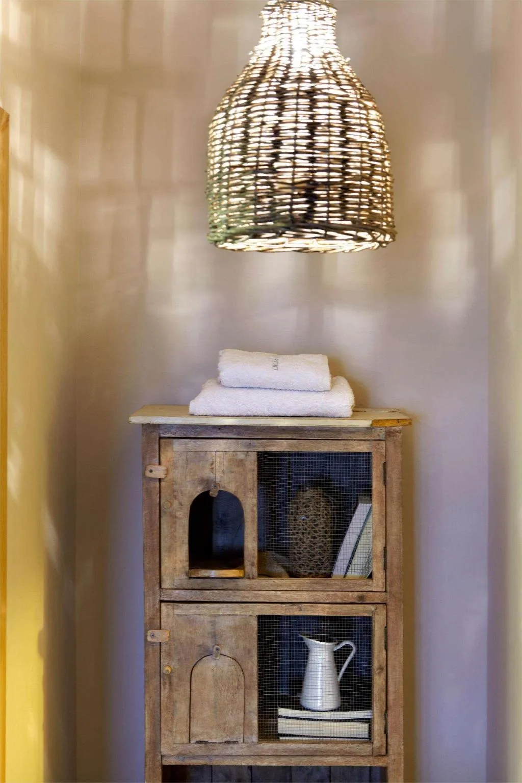 Room, Diles & Rinies, Mykonos