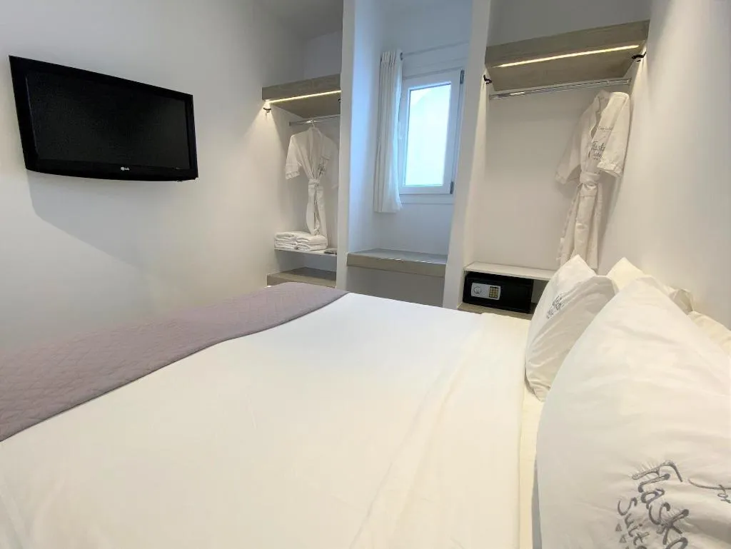 Room, Flaskos Suites, Mykonos