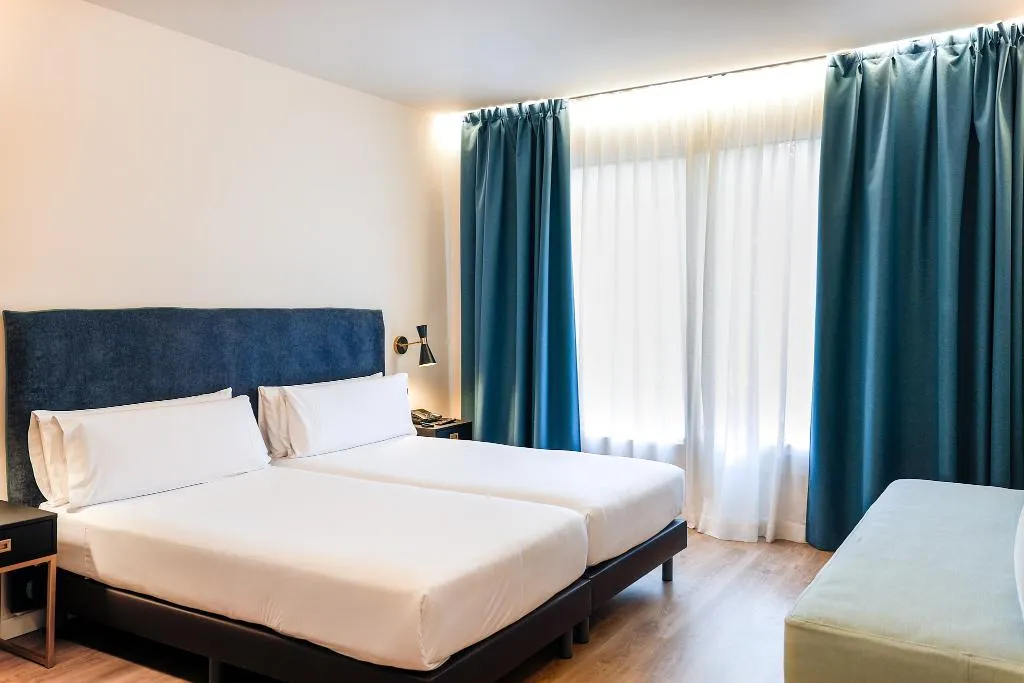 TRIPLE STANDARD Room, Arenas Atiram Hotel, Barcelona