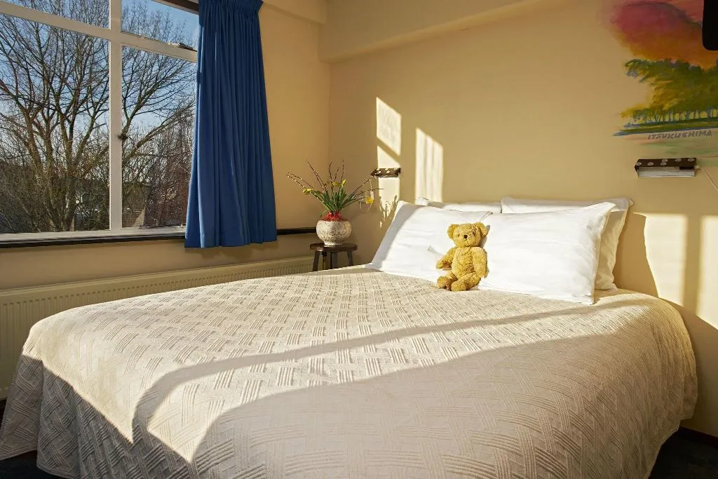 DOUBLE CITY VIEW Room, Pension Homeland, Amsterdam