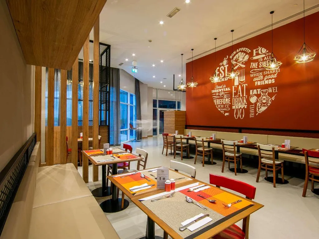 Restaurant, Ibis Al Barsha, Dubai