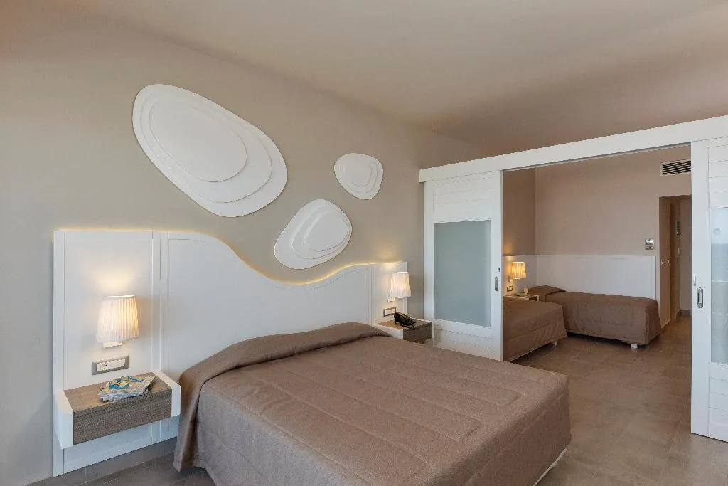 FAMILY ROOM EXECUTIVE Room, Rodos Princess Beach Hotel, Rhodes
