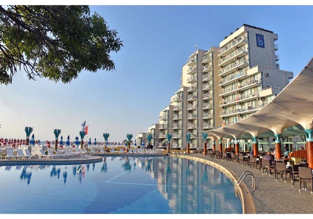 Pool, Boryana, Varna