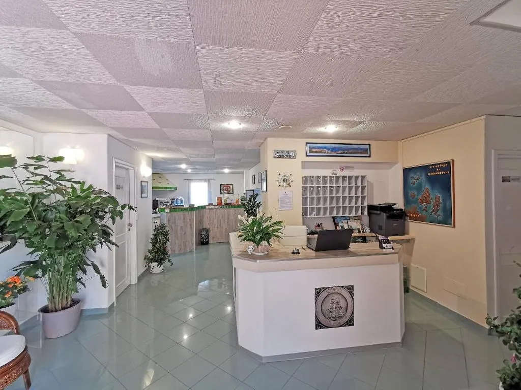 Lobby, Del Molo, Olbia