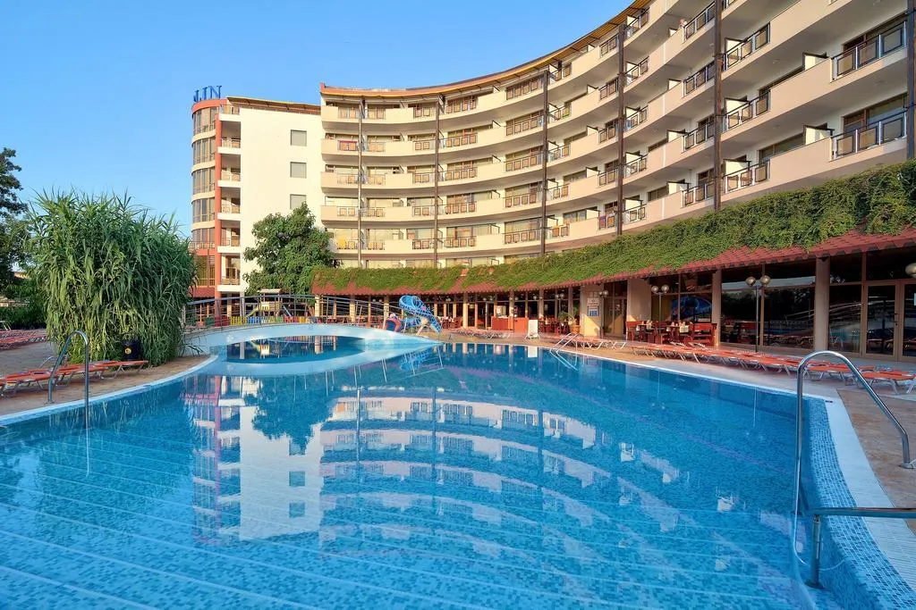 Pool, LTI Berlin Green Park, Varna